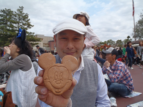 ミッキーマウスアイスクリームと加賀屋さん